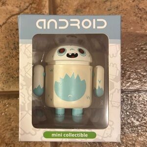 NIB Android Big Box Edition Yeti 3-Inch Mini Figure